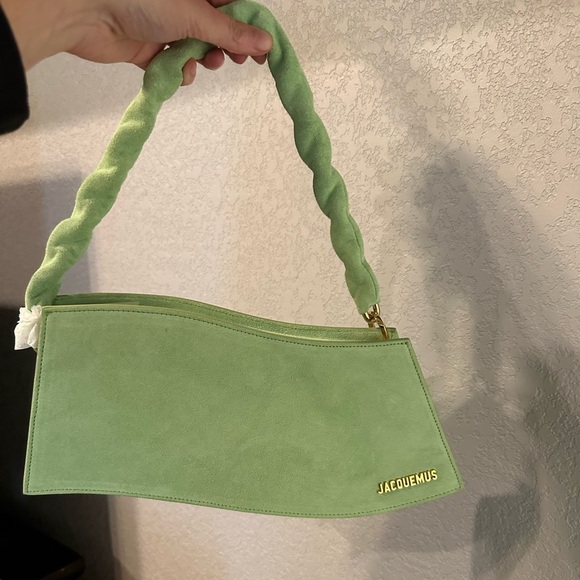 Jacquemus Light Green Suede La Vague Shoulder Bag - Picture 10 of 14